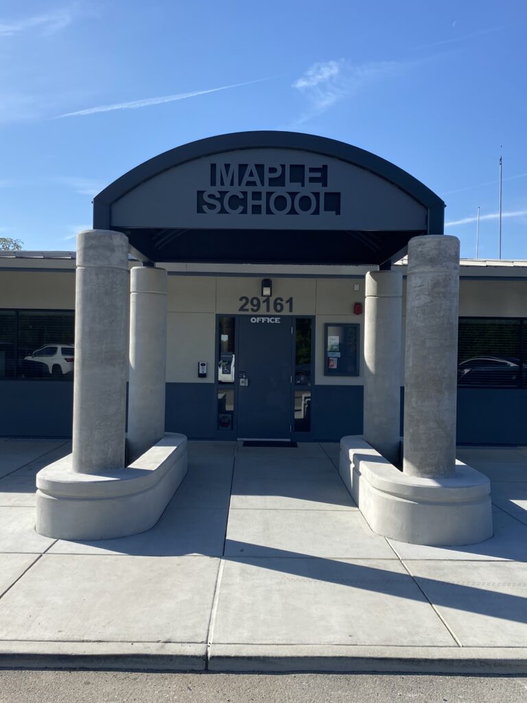 Maples ES - Entry Canopy maple 5