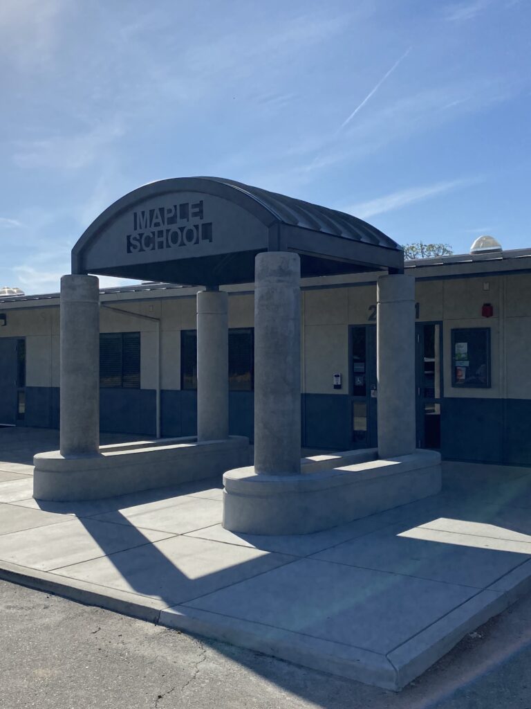 Maples ES - Entry Canopy maple 6